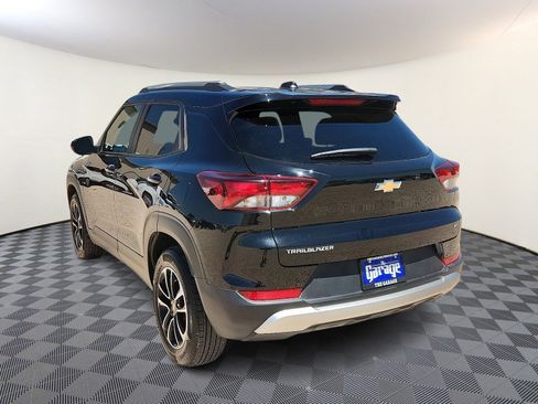 Used 2024 Chevrolet TrailBlazer LT image 3