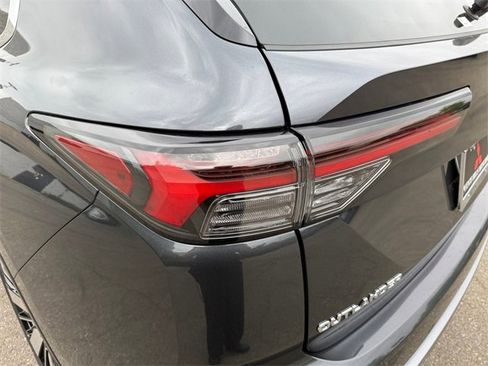 New 2025 Mitsubishi Outlander SEL image 34