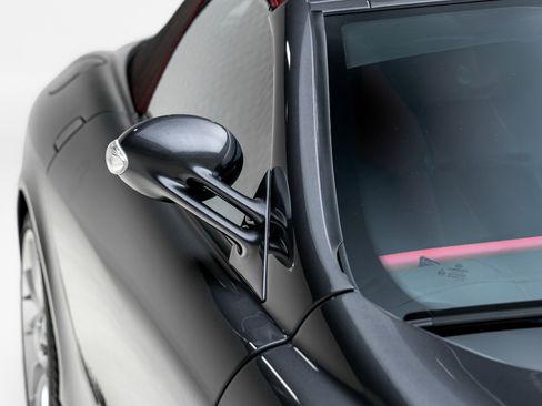 Used 2008 Mercedes-Benz SLR image 35