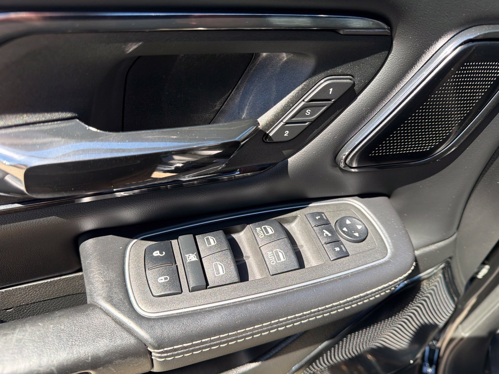 Used 2022 RAM 1500 Limited AWD/4WD image 15
