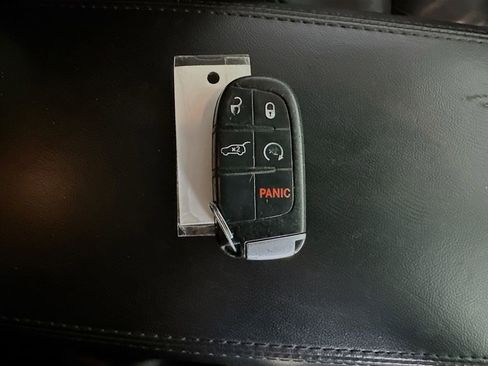 Used 2017 Dodge Durango GT w/ Nav & Power Liftgate Group RWD image 41