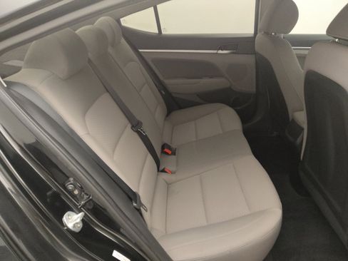 Used 2020 Hyundai Elantra SEL FWD image 19