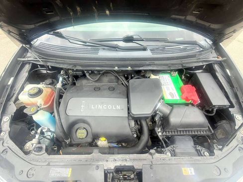 Used 2014 Lincoln MKX AWD w/ Equipment Group 102A image 7