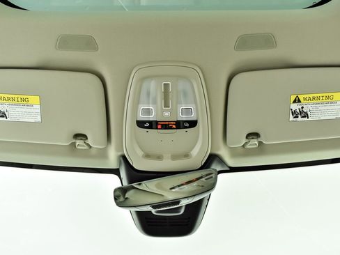 Certified 2023 Volvo XC60 B5 Ultimate w/ Protection Package Premier image 21