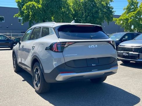 Used 2026 Kia Sportage EX AWD/4WD image 7