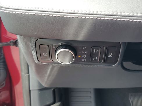 Used 2025 Ford Mustang Mach-E Premium RWD image 27