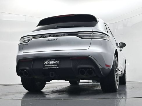 Used 2024 Porsche Macan AWD/4WD image 56