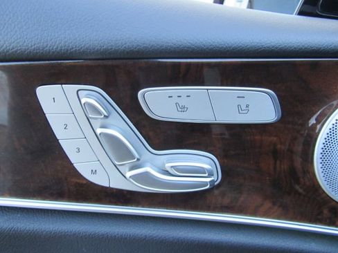 Used 2019 Mercedes-Benz E 450 4MATIC Sedan w/ Premium Package image 13