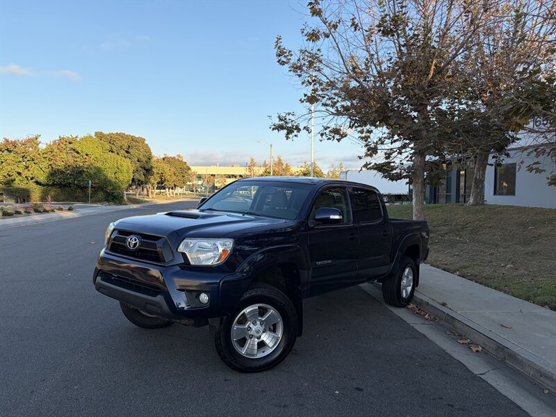 Used 2013 Toyota Tacoma PreRunner w/ TRD Sport Pkg RWD image 1