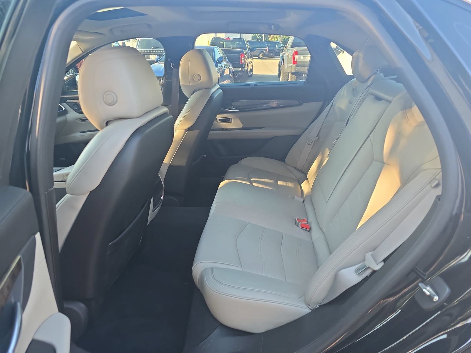 Used 2017 Cadillac CT6 Luxury AWD/4WD image 13