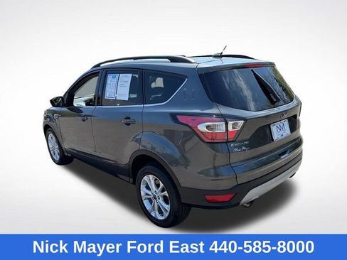 Used 2017 Ford Escape SE w/ Equipment Group 201A FWD image 5