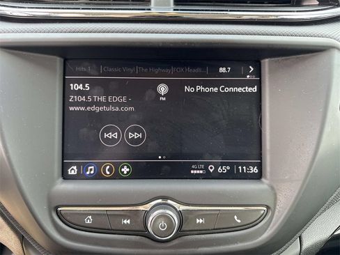 Used 2023 Chevrolet TrailBlazer LS image 17