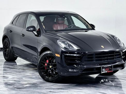 Used 2018 Porsche Macan GTS image 3