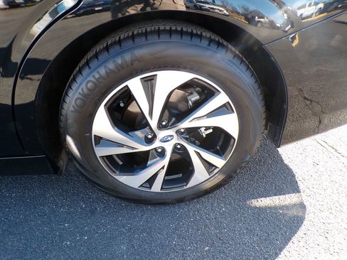 Used 2025 Subaru Legacy Premium AWD/4WD image 9