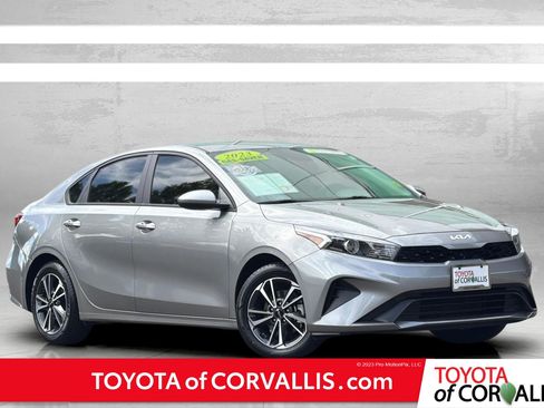 Used 2023 Kia Forte LXS FWD image 1