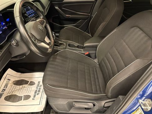 Used 2022 Volkswagen Jetta Sport FWD image 17