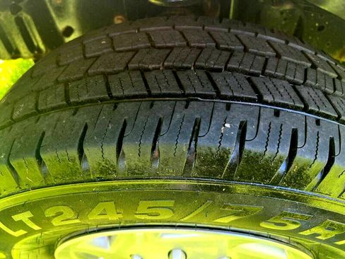 Used 2014 Ford E-250 and Econoline 250 Extended w/ Commercial Cargo Van Package image 12