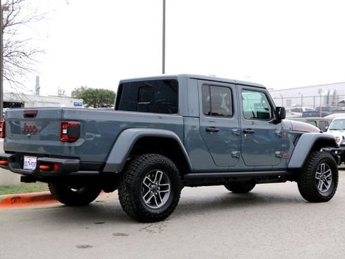 New 2026 Jeep Gladiator Mojave image 5