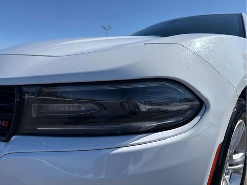 Used 2019 Dodge Charger SXT image 33
