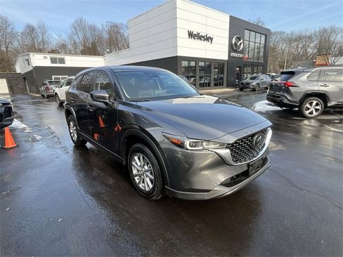 Used 2023 MAZDA CX-5 AWD 2.5 S w/ Preferred Package image 2
