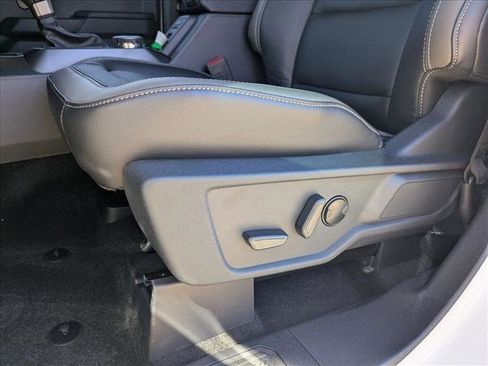 New 2025 Ford Bronco Outer Banks image 4