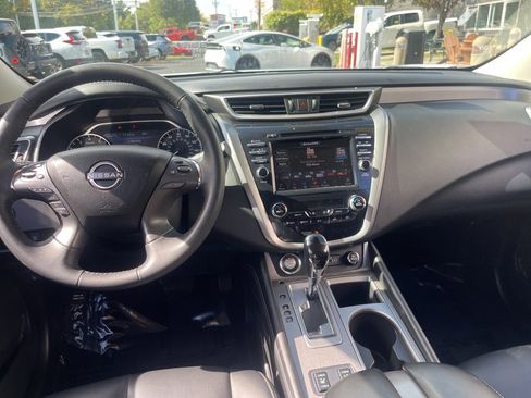 Certified 2023 Nissan Murano SV image 11