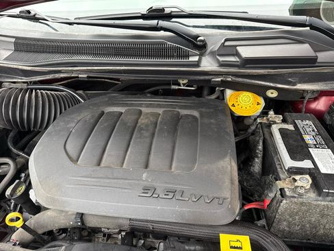 Used 2019 Dodge Grand Caravan SXT FWD image 22