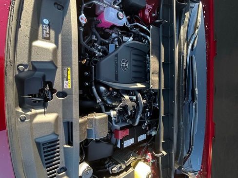 Used 2026 Toyota Highlander XSE image 29