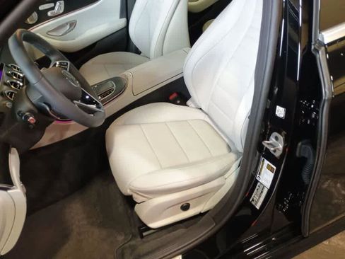 Used 2023 Mercedes-Benz E 350 4MATIC Sedan image 6