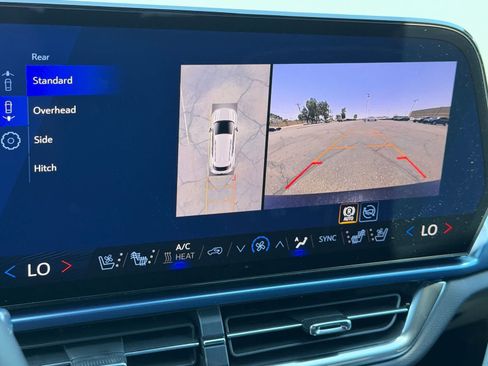 Used 2026 Chevrolet Equinox EV LT w/ Convenience Package II AWD/4WD image 25