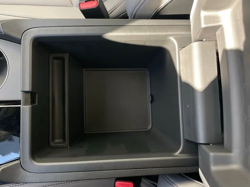 Used 2025 Honda Pilot EX-L image 21