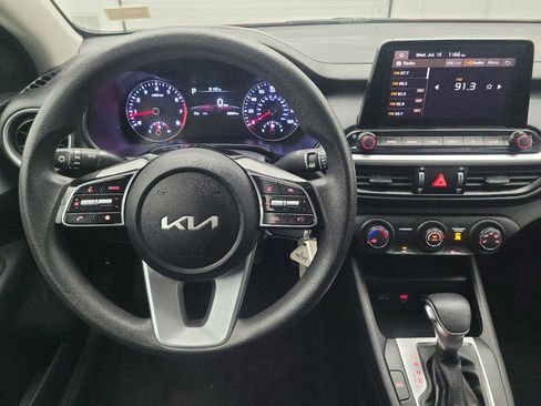 Used 2022 Kia Forte LXS w/ LXS Technology Package FWD image 22