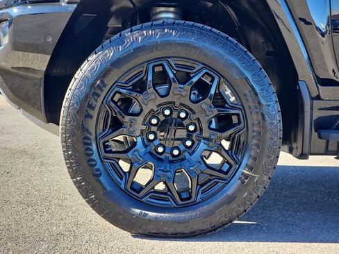 New 2024 GMC Hummer EV 2X AWD/4WD image 12
