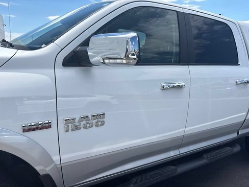 Used 2016 RAM 1500 Laramie w/ Convenience Group AWD/4WD image 3