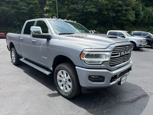 Used 2024 RAM 2500 Laramie w/ Sport Appearance Package AWD/4WD image 5