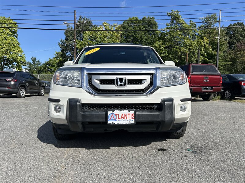 Used 2011 Honda Pilot Touring image 2
