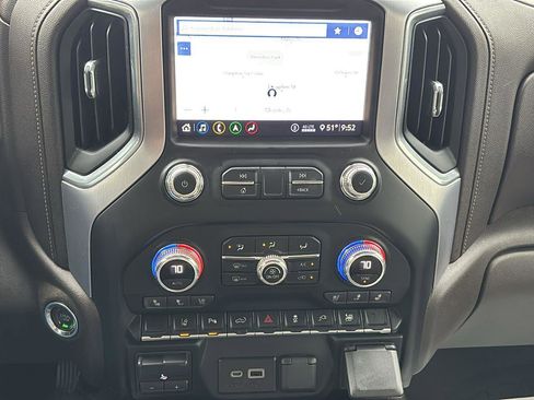 Used 2020 GMC Sierra 3500 SLT w/ SLT Premium Plus Package image 34