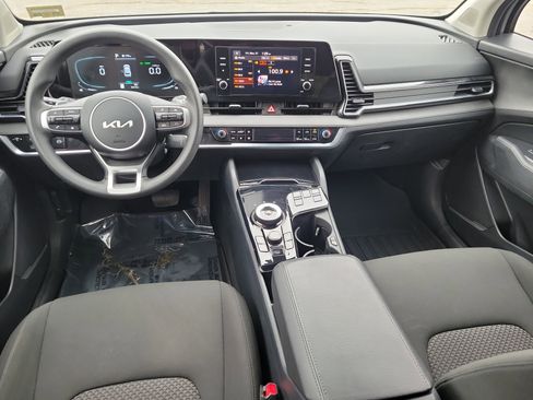 Used 2024 Kia Sportage LX image 18