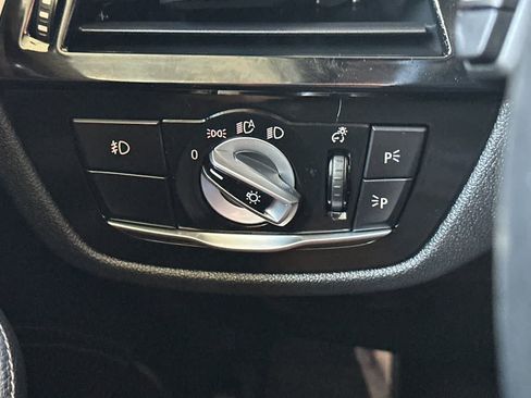 Used 2018 BMW 530e RWD image 30