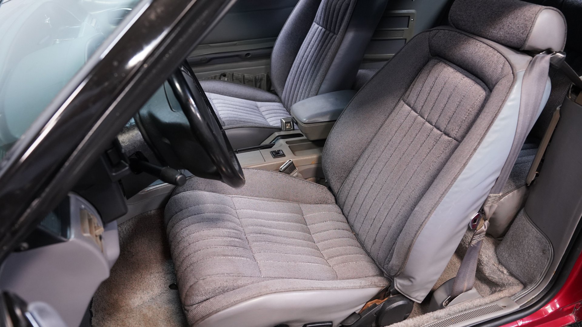 Used 1993 Ford Mustang LX RWD image 35