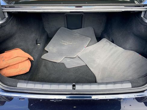 Certified 2023 BMW 760i xDrive w/ Luxury Rear Seating Package image 36