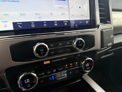 Used 2022 Ford F350 Lariat w/ Lariat Ultimate Package AWD/4WD image 45