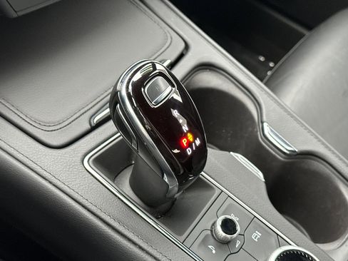 Used 2024 Cadillac XT4 Premium Luxury image 34