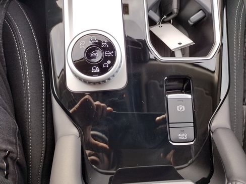 New 2026 Mitsubishi Outlander ES image 24