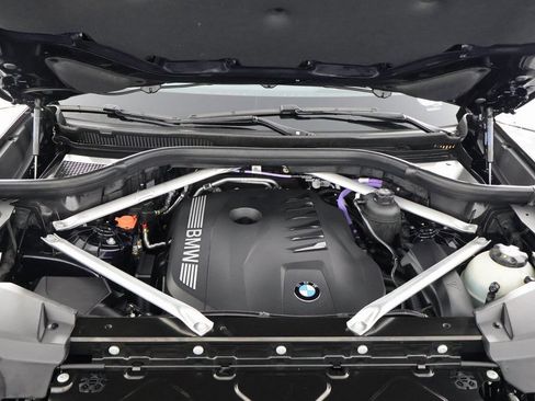 Used 2026 BMW X5 sDrive40i w/ M Sport Package RWD image 15