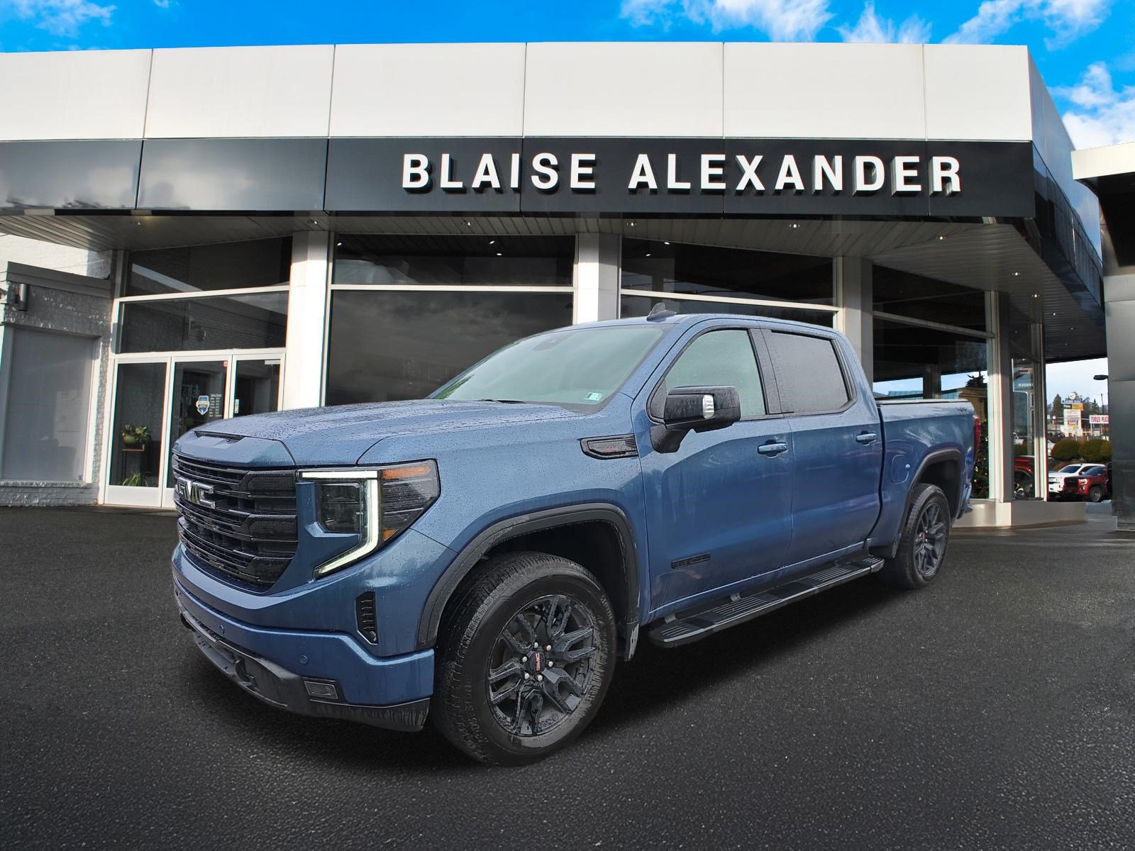 Used 2026 GMC Sierra 1500 Elevation w/ Elevation Premium Package AWD/4WD image 10