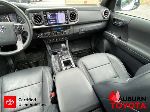 Certified 2020 Toyota Tacoma TRD Off-Road w/ TRD Premium Off Road Package AWD/4WD image 26