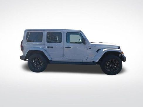 Used 2023 Jeep Wrangler Unlimited Sahara w/ Cold Weather Group image 6