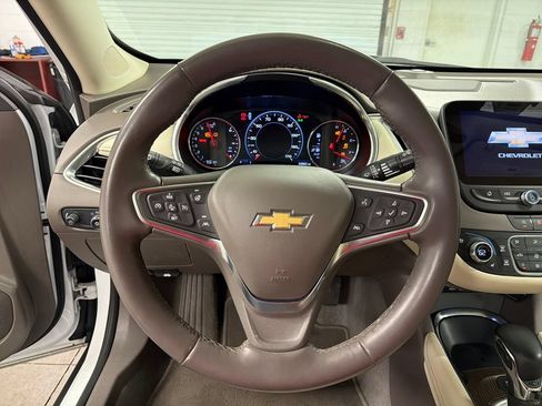 Used 2024 Chevrolet Malibu LT FWD image 28