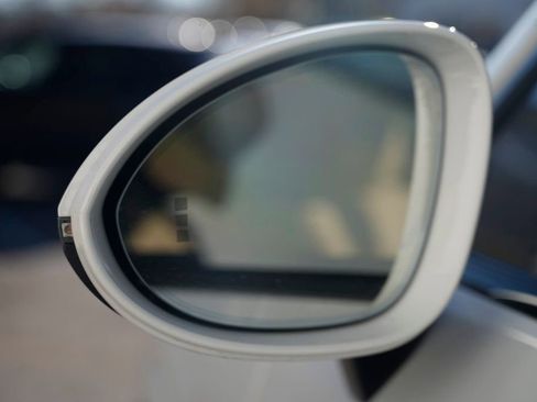 Used 2024 Porsche Cayenne S image 12